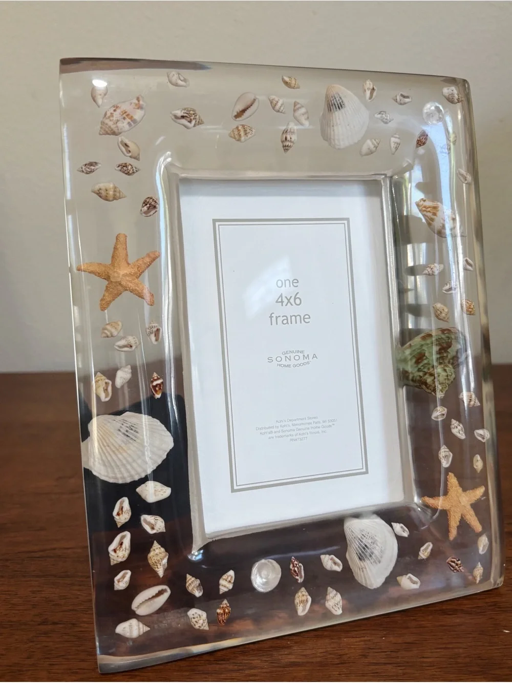 Coastal Sonoma Lucite Acrylic Seashell Picture Photo Frame 4” X 6”